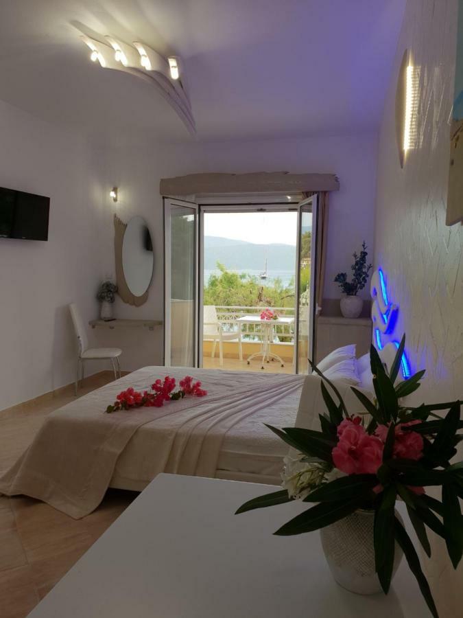 Posidonio Hotel Klima  Экстерьер фото